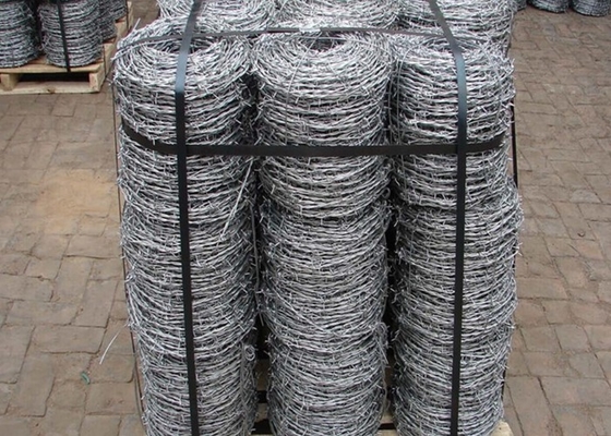 Electro Galvanized Barbed Fencing Wire Pallet Packing For Safety Protection Project